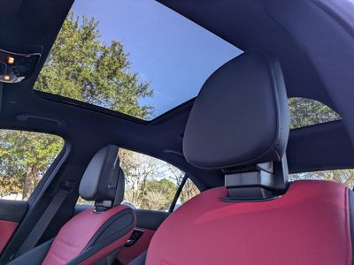 2026 Mercedes-Benz C-Class - Photo 11