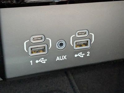 2026 Jeep Grand Wagoneer — photo 26 view