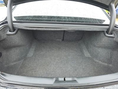 2023 Chrysler 300 — photo 17 view