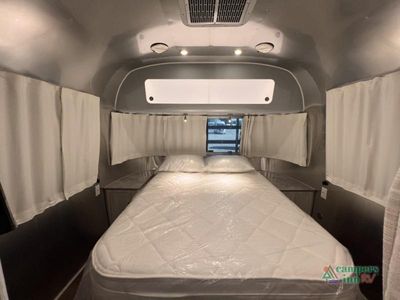 2025 Airstream International - Photo 37