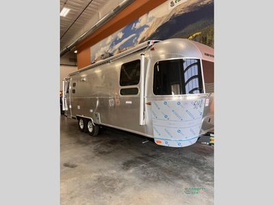 2025 Airstream International - Photo 2