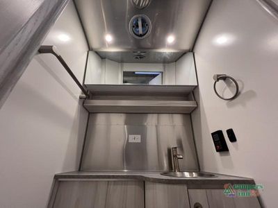 2025 Airstream International - Photo 25