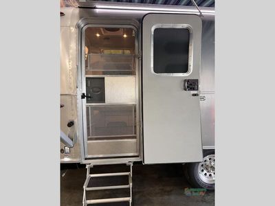 2025 Airstream International - Photo 7