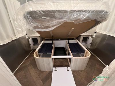 2025 Airstream International - Photo 42