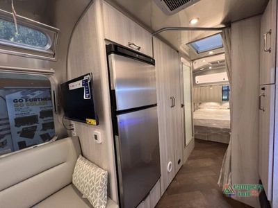 2025 Airstream International - Photo 15