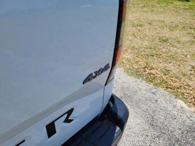 2023 Nissan Frontier — photo 7 view