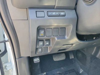 2023 Nissan Frontier — photo 12 view