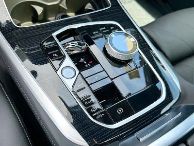 2026 BMW X5 — photo 15 view
