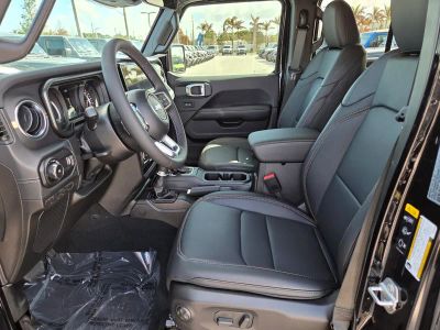 2026 Jeep Wrangler — photo 12 view