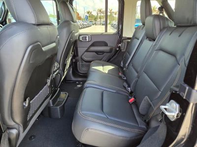 2026 Jeep Wrangler — photo 8 view