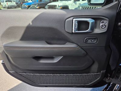 2026 Jeep Wrangler — photo 14 view