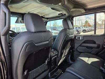 2026 Jeep Wrangler — photo 9 view