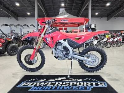 2025 Honda® CRF450RX — front three-quarter view