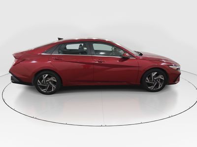 2024 Hyundai Elantra - Photo 8
