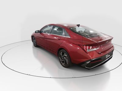2024 Hyundai Elantra - Photo 5