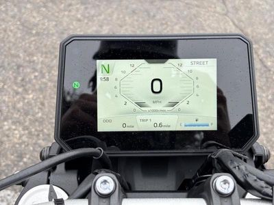 2025 Yamaha MT-07 - Photo 8