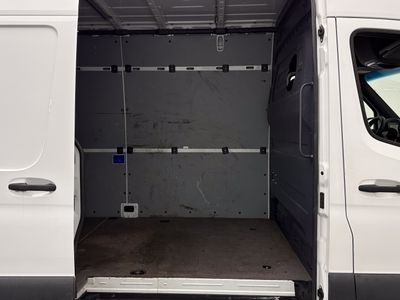 2020 Freightliner Sprinter Cargo Van — photo 19 view
