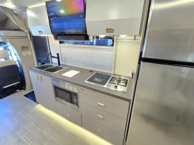 2026 Winnebago VIEW - Photo 9
