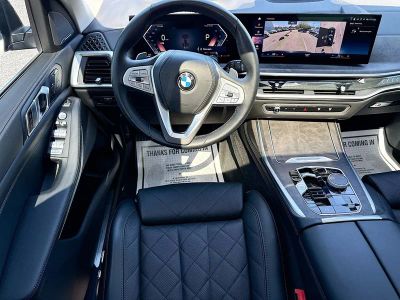 2023 BMW X7 — photo 17 view