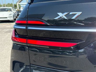 2023 BMW X7 — photo 10 view