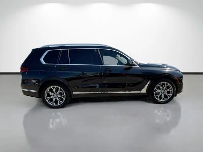 2023 BMW X7 — side profile view