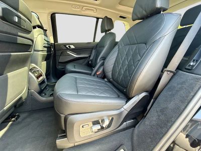 2023 BMW X7 — photo 21 view