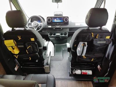 2027 Storyteller Overland Storyteller Overland — photo 43 view