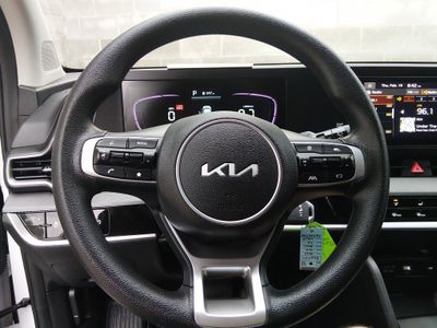 2025 Kia Sportage — photo 21 view