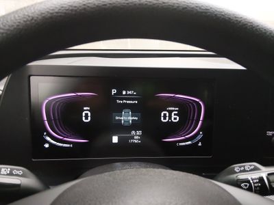 2025 Kia Sportage — photo 14 view
