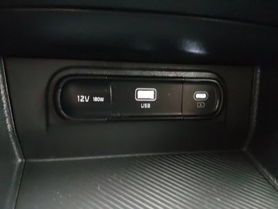 2025 Kia Sportage — photo 18 view