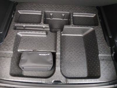 2025 Kia Sportage — photo 12 view