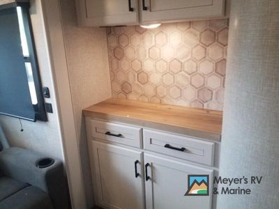 2025 Jayco Eagle HT - Photo 13