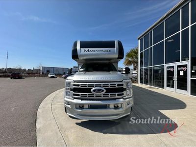 2024 Thor Motor Coach Magnitude - Photo 11