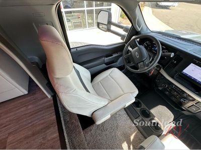 2024 Thor Motor Coach Magnitude - Photo 15
