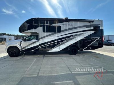 2024 Thor Motor Coach Magnitude - Photo 8