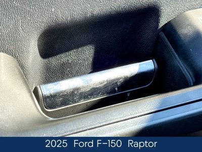 2025 Ford F-150 - Photo 18