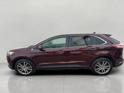 2022 Ford Edge — interior view