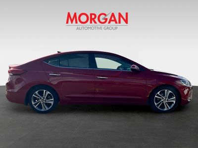 2017 Hyundai Elantra — photo 8 view