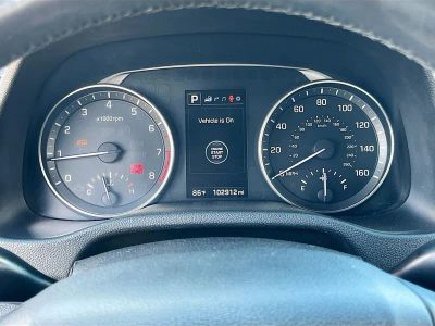 2017 Hyundai Elantra — photo 12 view