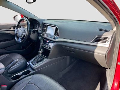 2017 Hyundai Elantra — photo 29 view