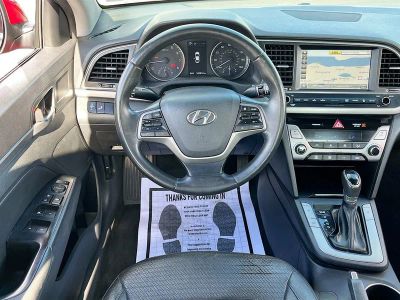 2017 Hyundai Elantra — photo 23 view