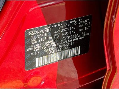 2017 Hyundai Elantra — photo 31 view