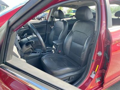 2017 Hyundai Elantra — photo 21 view