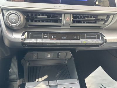 2026 Toyota Prius - Photo 12