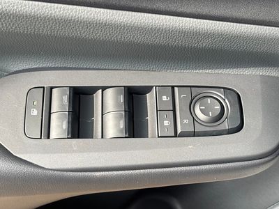 2026 Toyota Prius - Photo 6