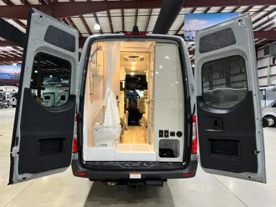 2026 Thor Motor Coach TRANQUILITY - Photo 2