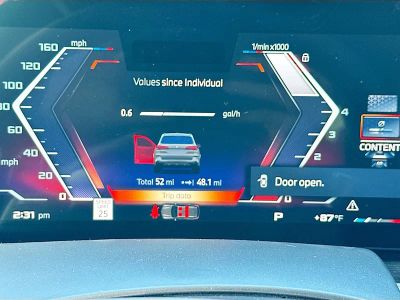 2026 BMW X5 — photo 9 view