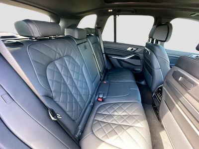 2026 BMW X5 — photo 22 view