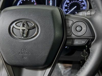 2023 Toyota Camry — photo 17 view