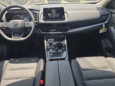2026 Nissan Rogue — photo 13 view